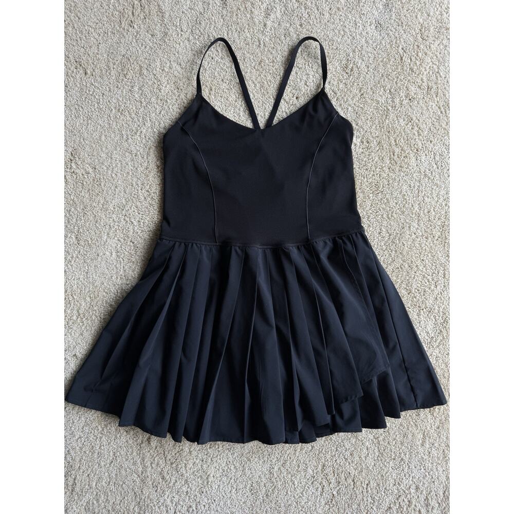 Offline by Aerie Black Athletic Dress Balletcore Athleisure Skater M Tenniscore